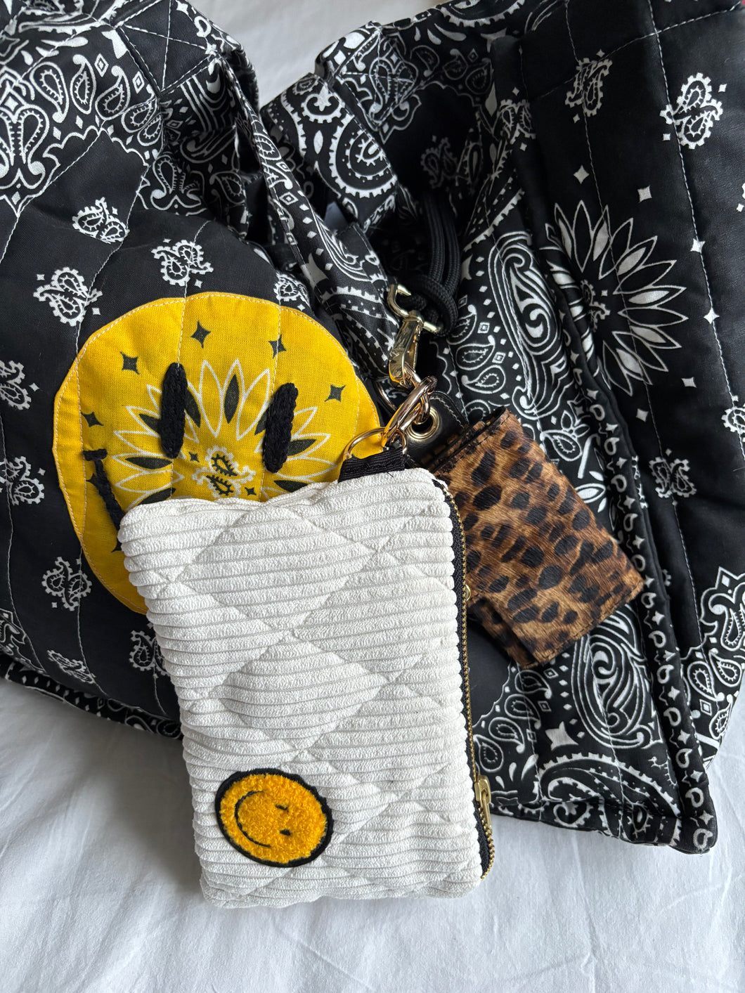 Mini Pochette Velours Smiley